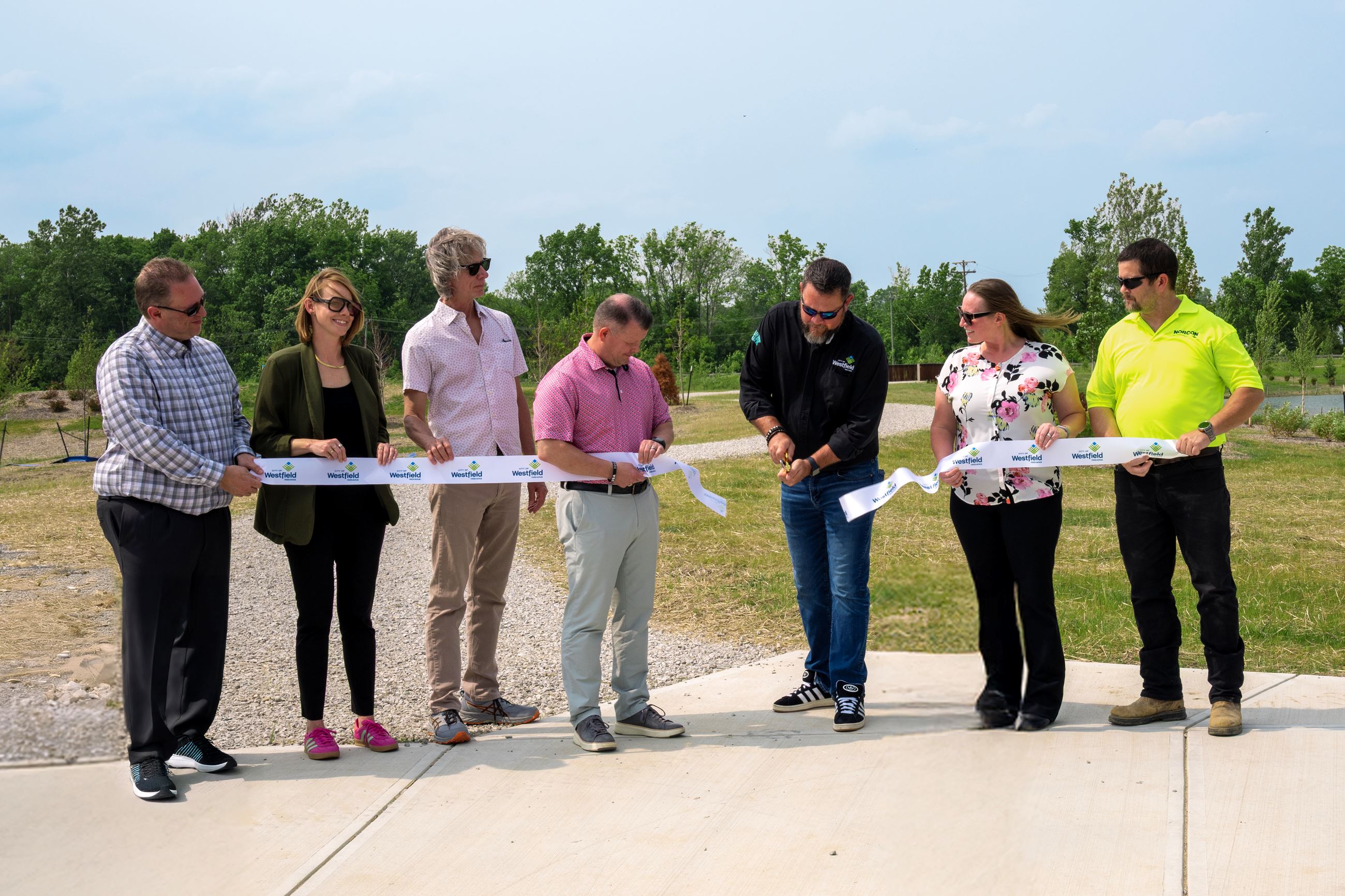 Simon-Moon-Ribbion-Cutting_20230101_312